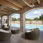 Residence Monaco For 10 People In Central Istria With 65 M2 Private Pool, Large Garden & Spa