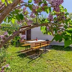 Holiday Home Premantura 02