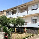Gorgeous Apartment In Medulin With Wifi