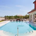 Residence Monaco For 10 People In Central Istria With 65 M2 Private Pool, Large Garden & Spa