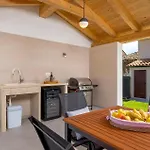 Villa Nola