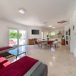 Ferienhaus Fuer 10 Personen In Juricani, Istrien Istrische Riviera