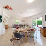 Ferienhaus Fuer 10 Personen In Juricani, Istrien Istrische Riviera