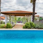 3 Bedroom Lovely Home In Kastelir