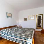 2 Bedroom Nice Apartment In Umag