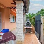 Beautiful Apartment In Pula With Kitchen