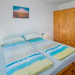 1 Bedroom Beautiful Apartment In Porec