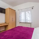 2 Bedroom Beautiful Apartment In Rukavac