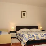 Gorgeous Home In Krnica With Kitchen