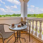 Amazing Home In Valtura