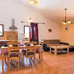 2 Bedroom Beautiful Home In Liznjan