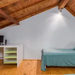 2 Bedroom Awesome Home In Valbandon