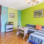 Gorgeous Apartment In Pula With House Sea View