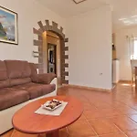 Lovely Home In Gologoricki Dol With Kitchen