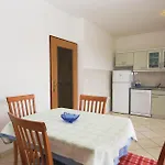 6 Bedroom Nice Home In Segotici