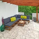 Pet Friendly Home In Trgetari With Kitchen
