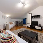 Beautiful Apartment In Betiga With House Sea View