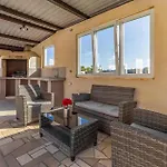 Awesome Home In Valtura With Wifi