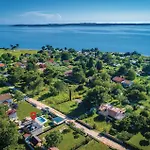 2 Bedroom Beautiful Home In Peroj