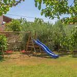 Stunning Apartment In Medulin With Wifi