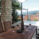 2 Bedroom Gorgeous Apartment In Rabac