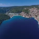 Gorgeous Apartment In Rabac With Kitchen