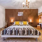 1 Bedroom Beautiful Apartment In Divsici