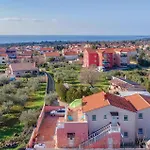 Amazing Studio In Fazana With Wifi