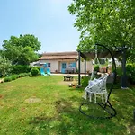 2 Bedroom Stunning Home In Sisan