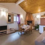 Amazing Home In Hreljici With Wifi