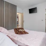 Amazing Home In Rovinj With Wifi