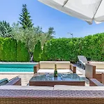 Lovely Home In Stinjan With Outdoor Swimming Pool