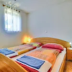 3 Bedroom Gorgeous Home In Buje