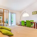 Amazing Home In Medulin With Wifi