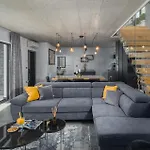 Cozy Home In Sivati With House A Panoramic View