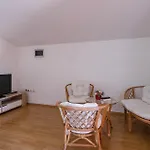 Stunning Home In Marcana With Wifi