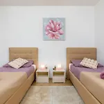 Stunning Home In Segotici