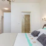 Amazing Home In Zminj