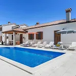 Nice Home In Labin With Kitchen