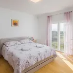 Lovely Home In Vodnjan With Kitchen