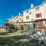 Stunning Apartment In Vabriga With Wifi