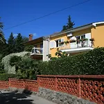 Apartment Miriam - 200M From Beach