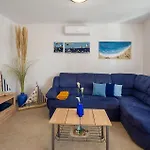 Amazing Home In Sikici With Wifi