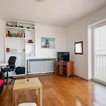 Beautiful Home In Peruski With Kitchen