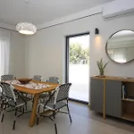 Nice Home In Barbariga With Kitchen