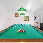 Lovely Home In Sv,Kirin With Kitchen