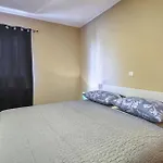 5 Bedroom Nice Home In Galizana