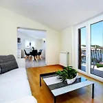 7 Bedroom Amazing Home In Rovinj