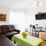Lovely Home In Fazana With Kitchen