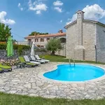 Gorgeous Apartment In Pazin With Kitchen